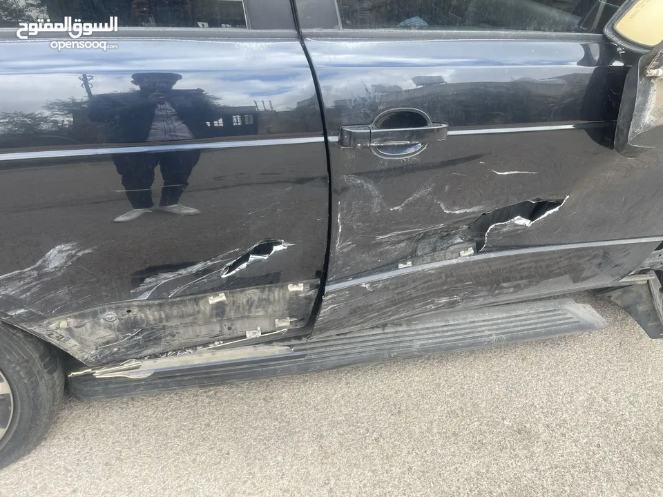 رنج روفر فوج للبيع على ضربتها