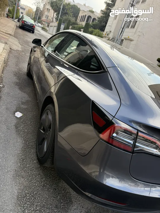 Tesla model 3 2023 autoscore B+