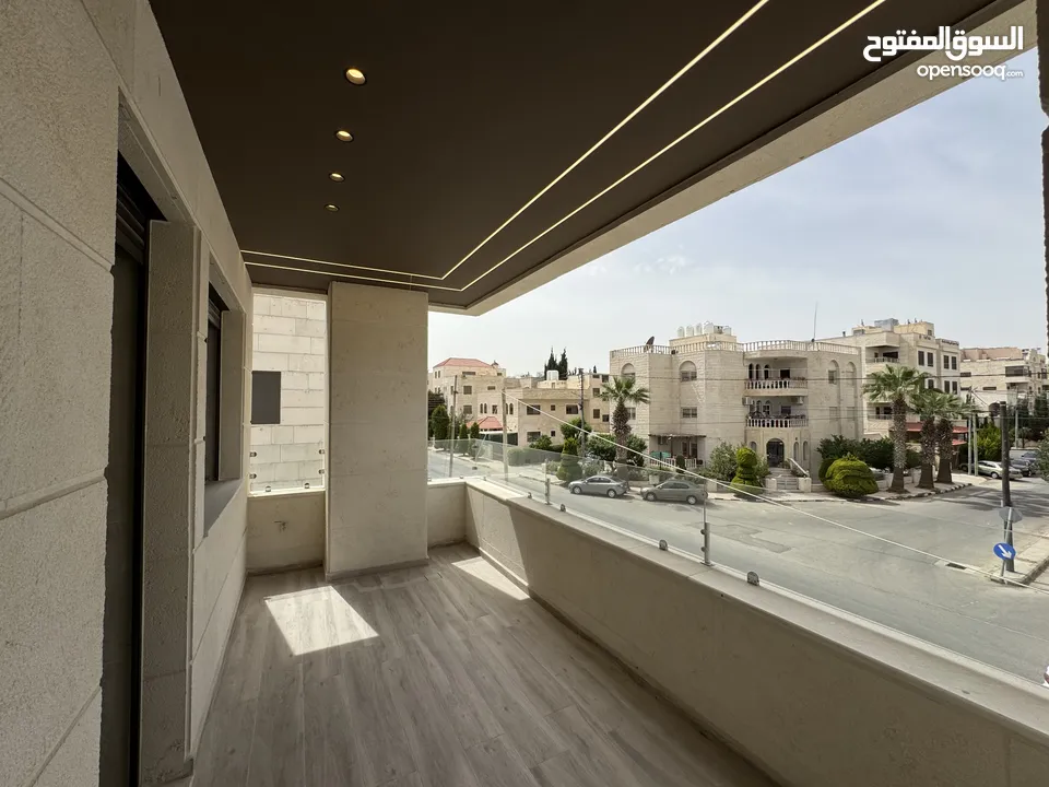 شقة طابق مكرر للبيع مساحة 239 بسعر مميز باجمل مناطق حي الصحابه