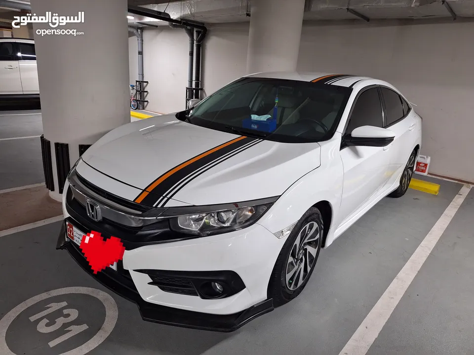 Honda civic 2017model Gcc  very clean and beautiful  158700km running  1year mulkiya insurance