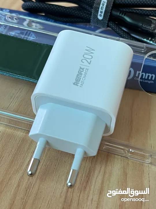 ايفون 13 pro max باللون المميز والنادر اللون الزيتي جهاز لا مفتوح ولا مصلح 256g البطاريه 87