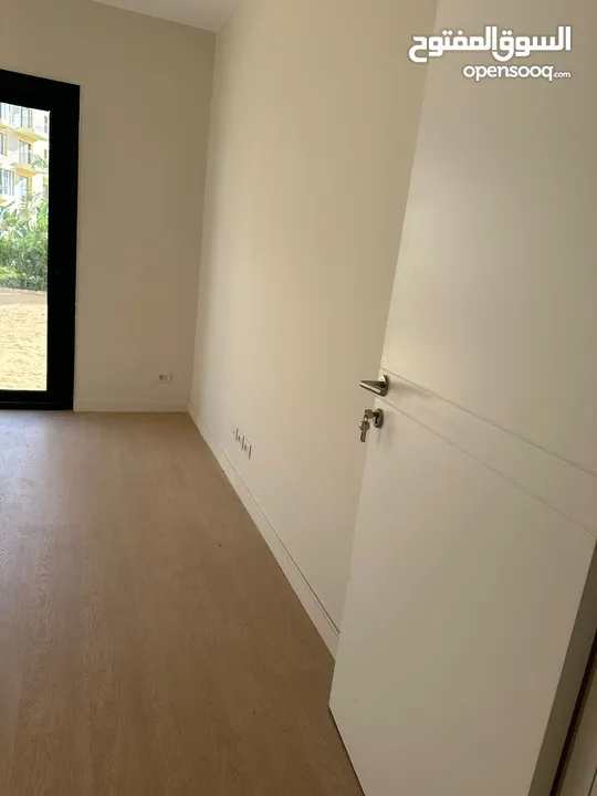 *Ground floor Apartment for Rent in