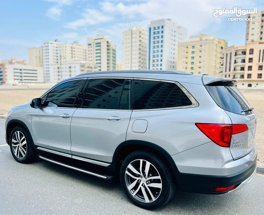 A Clean And Well Maintained HONDA PILOT 2016 SILVER GCC TOURING AWD