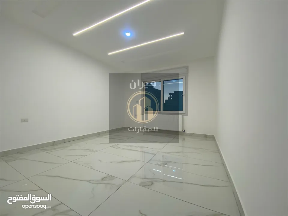 شقة فخمة لم تسكن للإيجار-طابق ثاني-100م-الجبيهة-حي المنصور