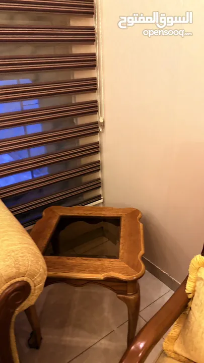 اثاث غرفة ضيوف او معيشة صالون عائلة