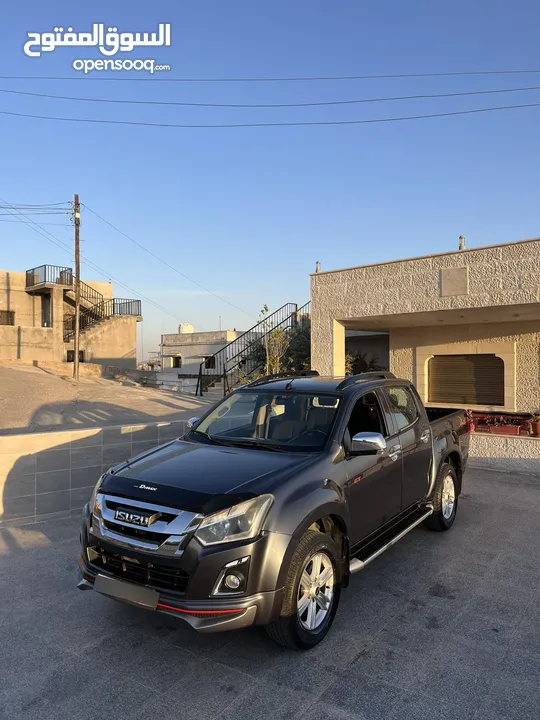 ايسوزو دي ماكس فل كامل فحص كامل موديل 2018 ماتور 3000cc بحالة ممتازة للبيع