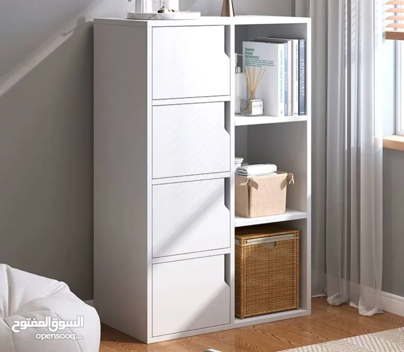 مكتبة .وقطعة جميلة