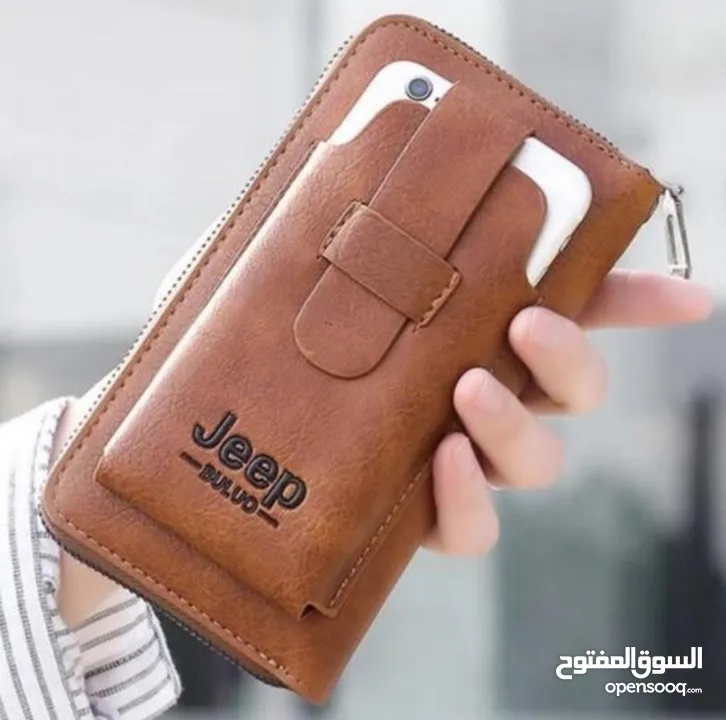 حقيبة jeep الشبابية   القياس : size 21*12*3cm  الألوان : اسود - جوزي