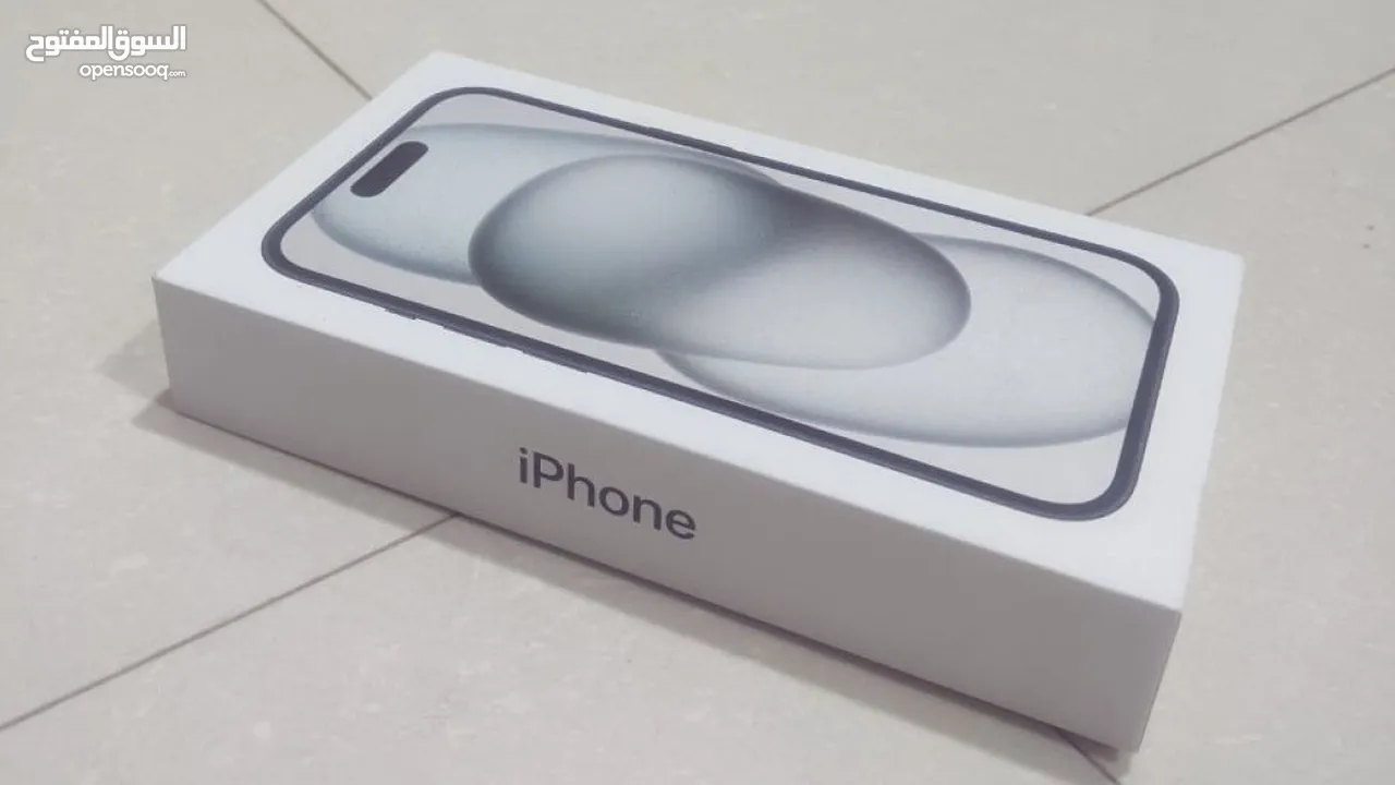 iPhone 15 (128GB/256GB) جديد  كفالة شرق اوسط لمدة عام من تاريخ الشراء الجهاز  يوجد بكج اصلي