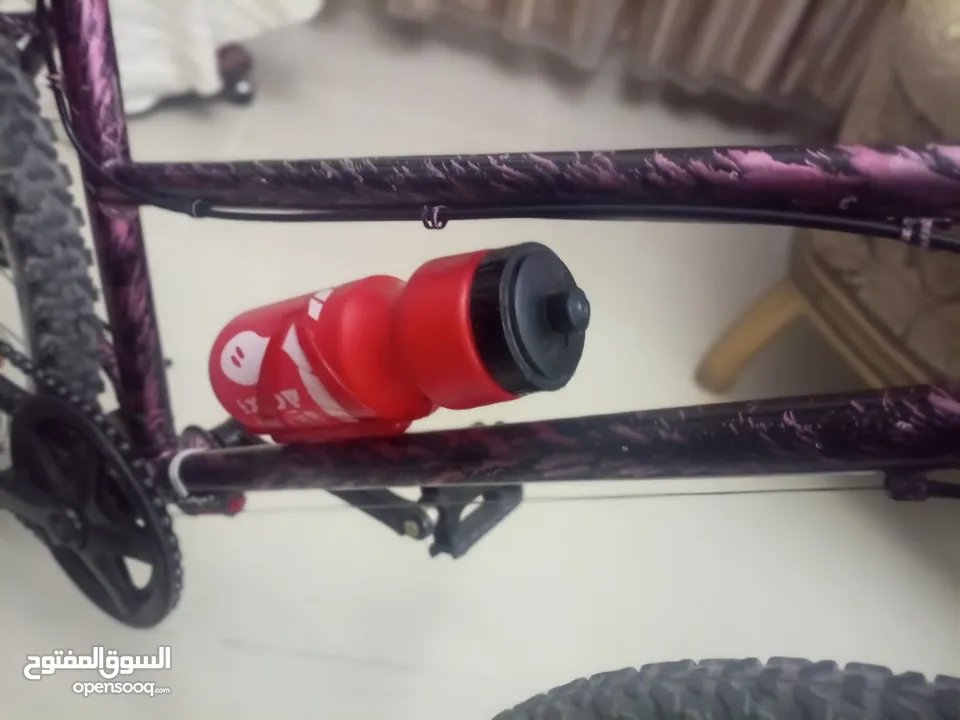دراجه هوائيه (بسكليت) قياس 24.  بحاله جيده جدا للبيع