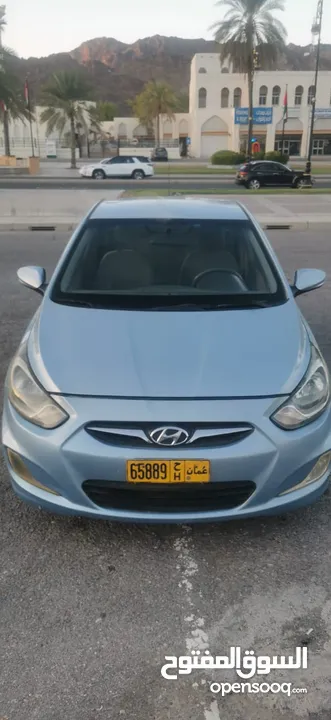 Hyundai accent 2012