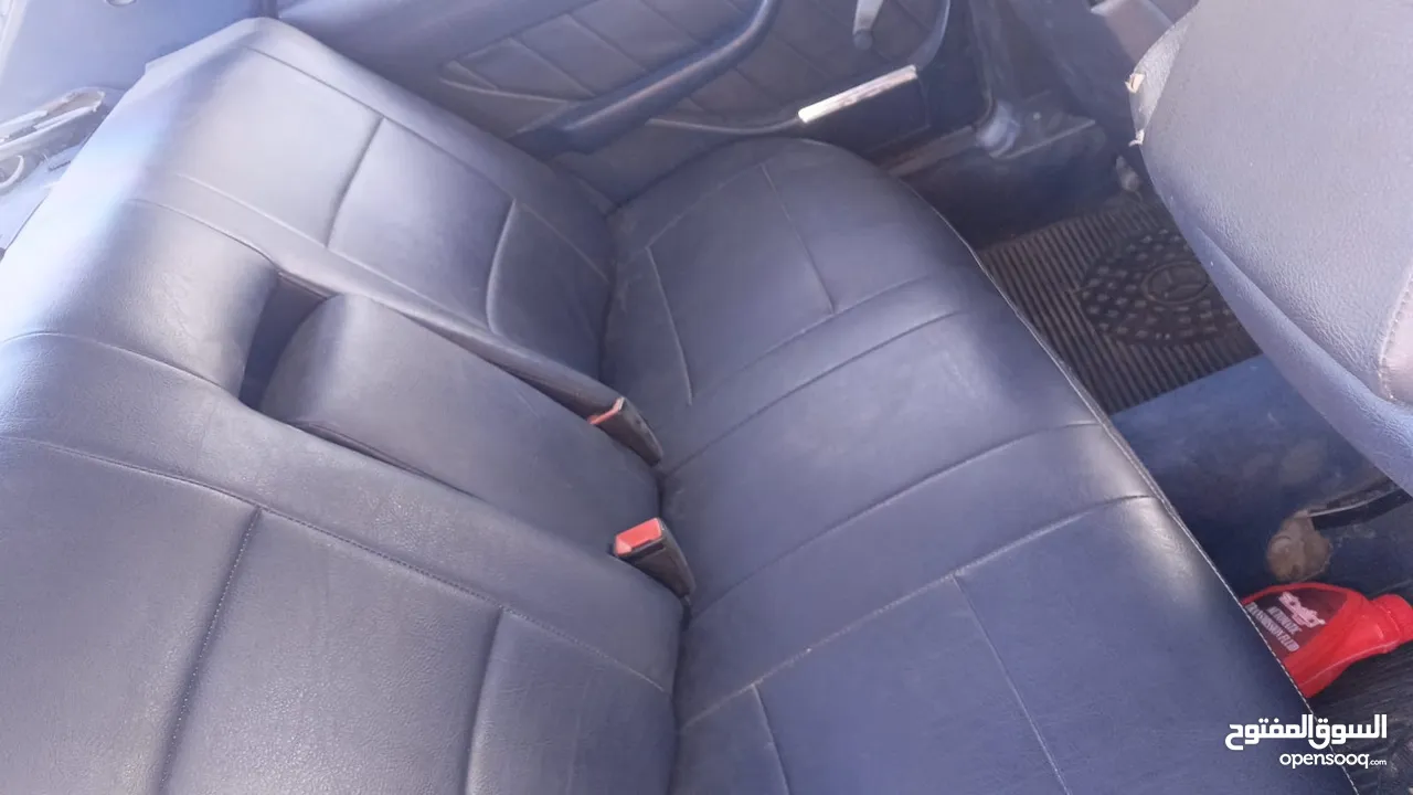 E300 حبة نظيفة ولا ضربة  فحص نخب  مش ناقصها اشي