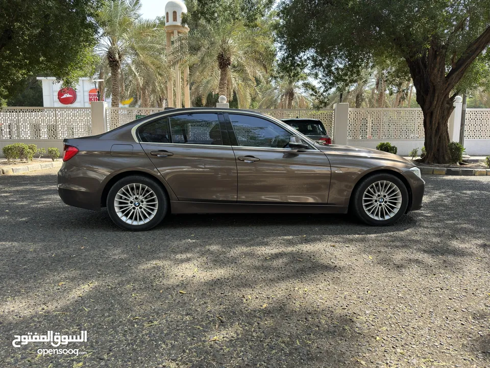 BMW 320i صبغ الوكالة