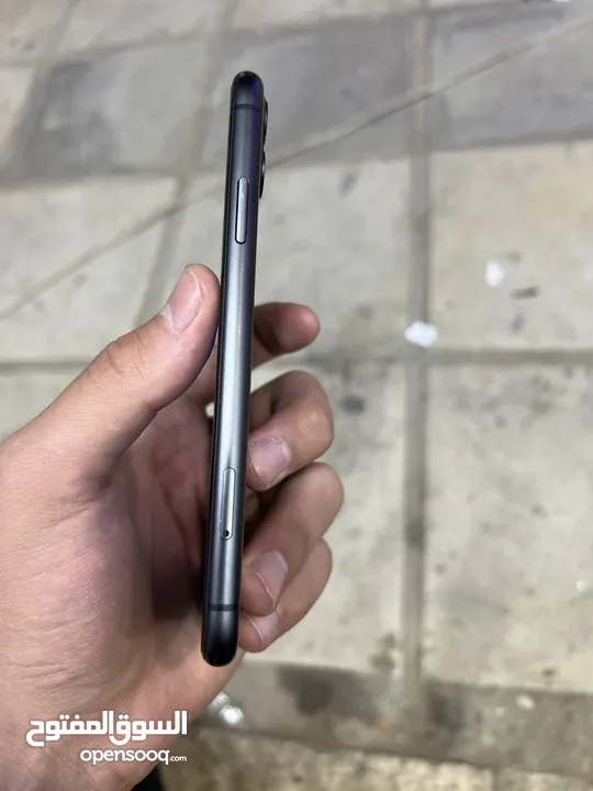 للبيعiphone 11