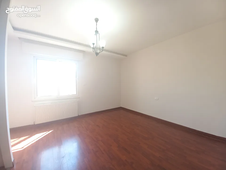 شقة للبيع في عبدون  ( Property ID : 31712 )