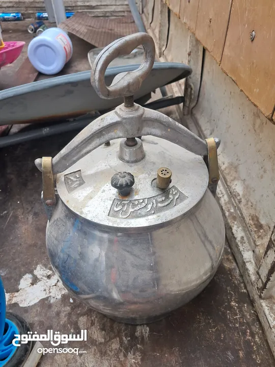 شراء جميع انواع الخردوات والكراكيب وانتيكا  وكل شي داخل وخارج المنزل تنضيف الحوش والسطح نشتري كل شيء