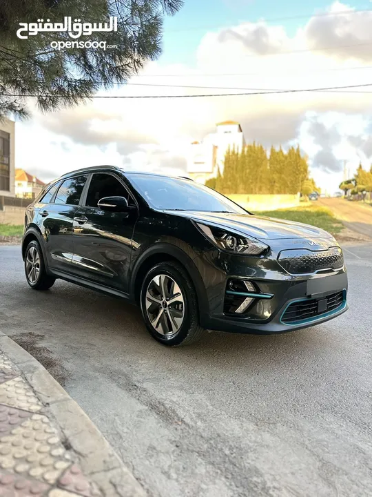كيا نيرو Kia Niro EV كهربائية بالكامل 2022 فل اعلى صنف مع فتحة فحص عداد قليل 27 الف كاش او اقساط