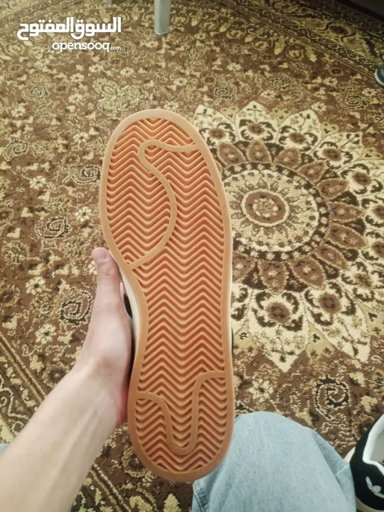 بوت اديداس كامبوس لون اسود