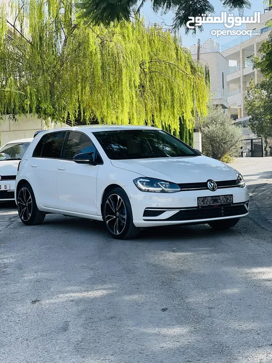 جولف 2019 بالرخصه اوتوماتيك 1500 تيربو اصل برايفت عداد 40 الف فقط فخص نخب نخب فل بدون فتحه ار لاين