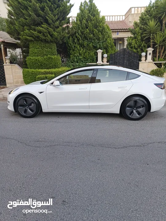 Tesla model 3 2020