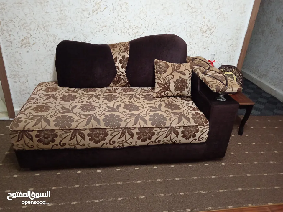 طقم كورنر للبيع بحاله جيده حدا