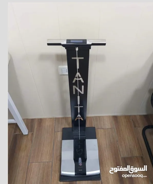 جهاز فحص مكونات الجسم