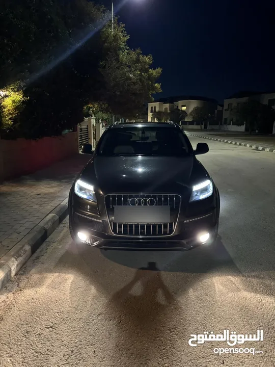 Audi Q7 in excellent condition no accidents