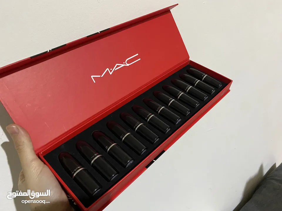 MAC LIPSTICK 12 in 1