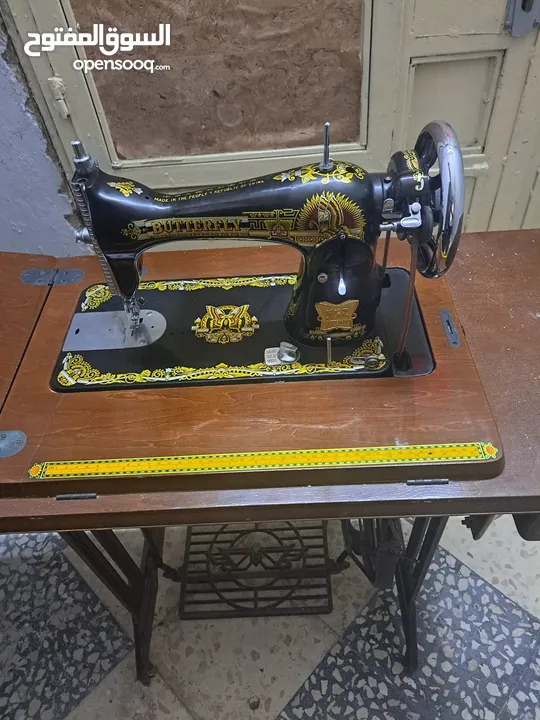 ماكينة خياطه عدد 2  بحالة الوكالة للبيع