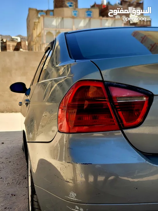 320i BMW 2006 للبيع سياره