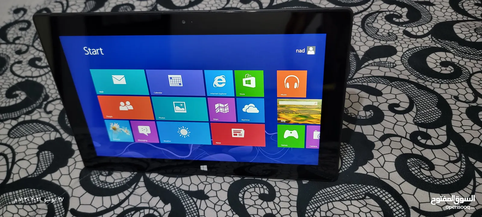 لابتوب Microsoft Surface Pro عرطه