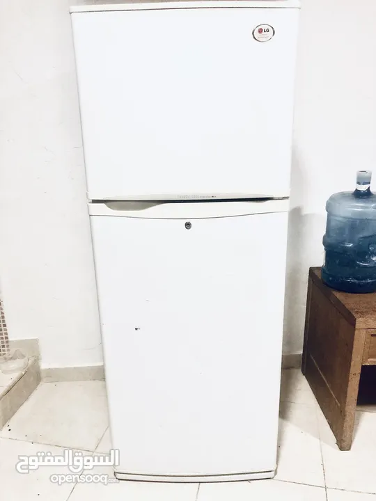 ثلاجه LG مستعمل نظيف بسعر مناسب