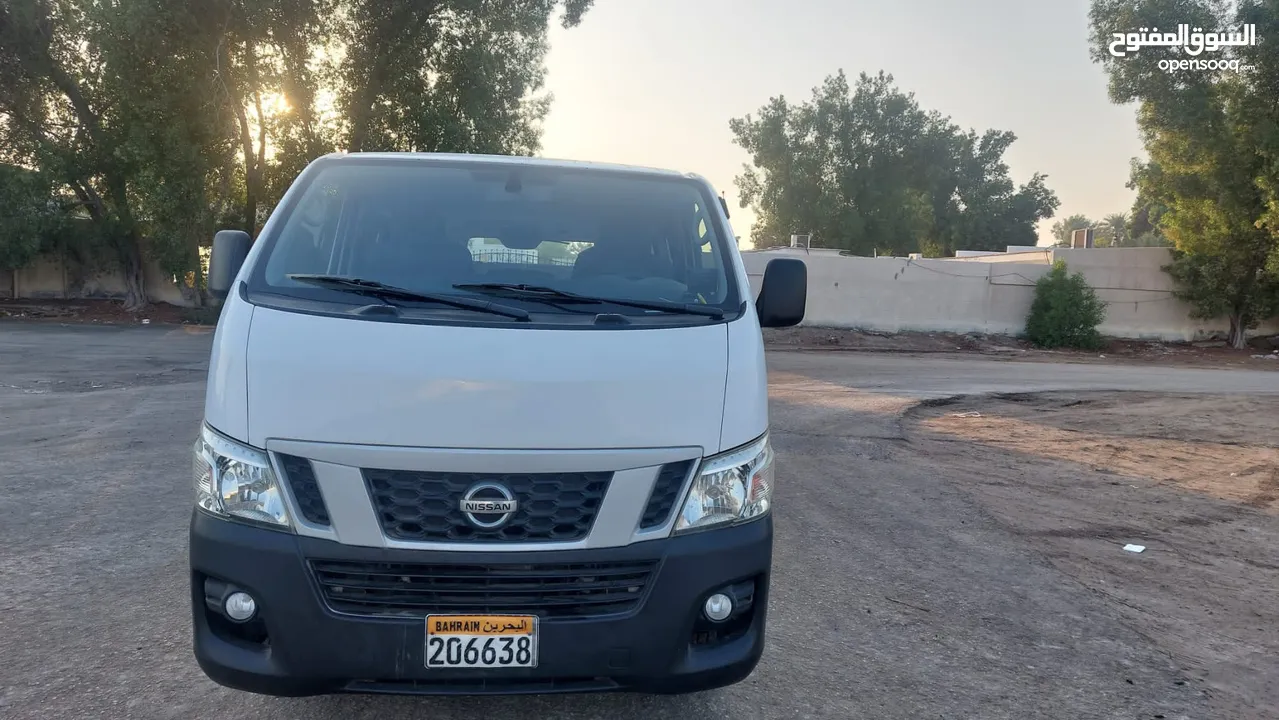 Nissan Nv350 UrVan Bus Passangar Well Mantaine