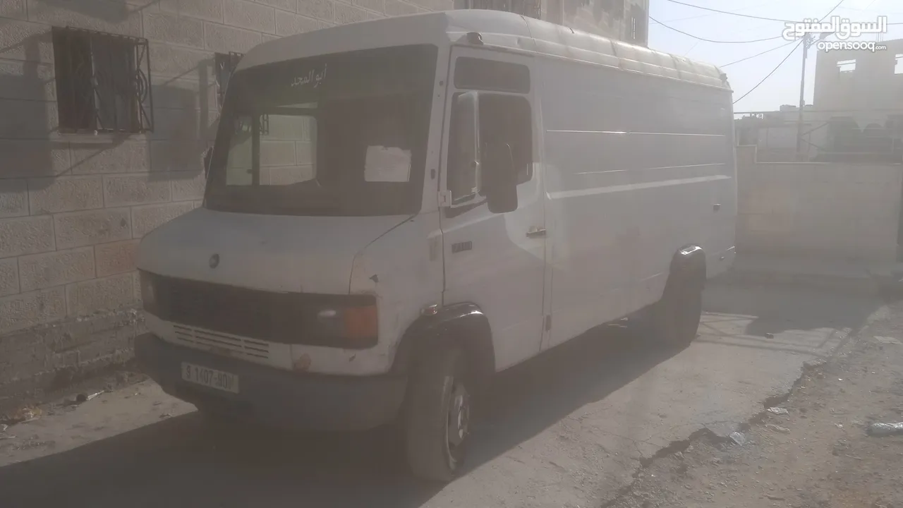 باص مرسيدس بنز شصي 711