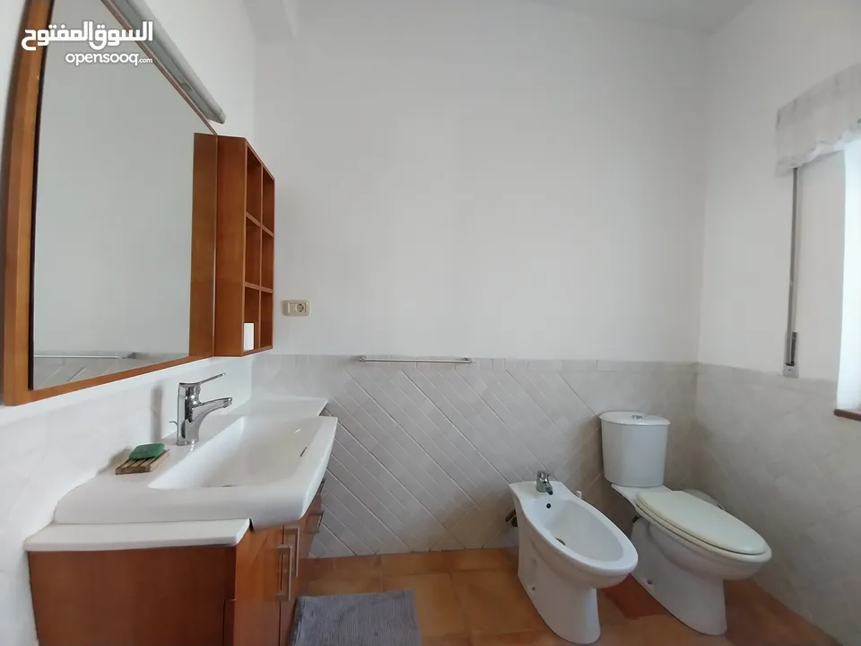 شقة مفروشة للإيجار 75م2 ( Property 12050 )-174856440