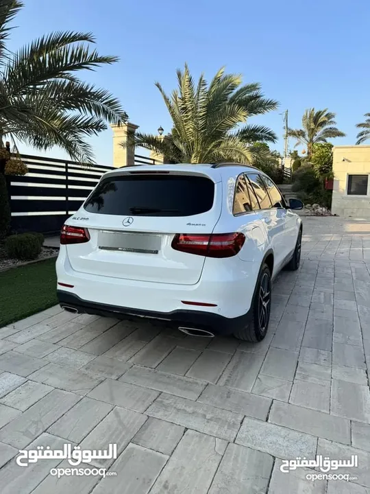 مرسيدس 2018 GLC 250 فل اضافات تيسير 2021 فحص كرتونه تامين وترخيص سنه مجانا جب بحالة الوكالة كاش فقط