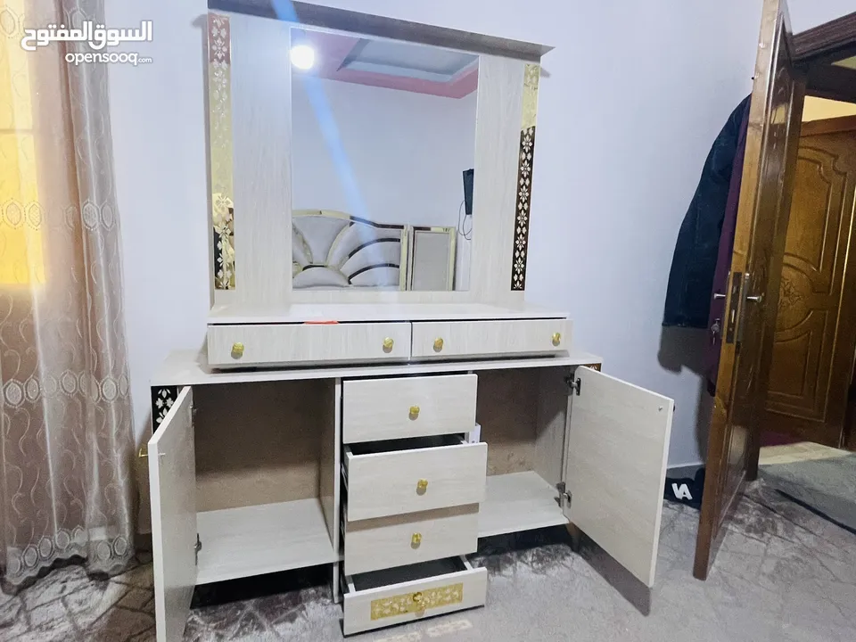 غرفة نوم جديدة عرسان