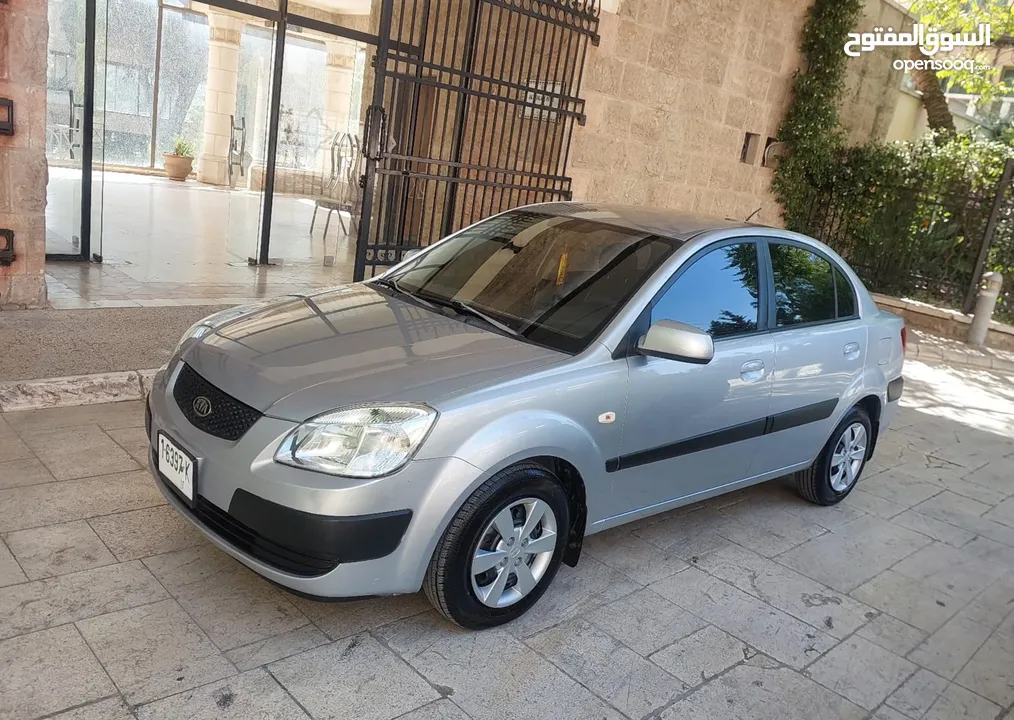 كيا ريو موديل 2009 بنزين اتوماتيك