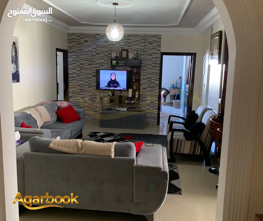 شقة مفروشة مميزة في الطيرة للايجار