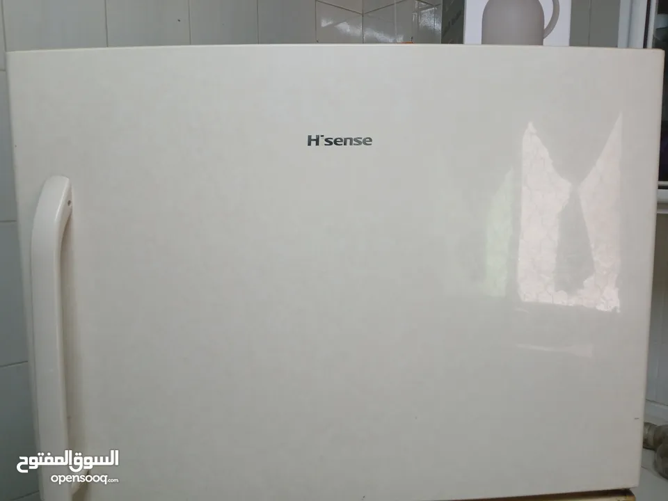 ثلاجه  لون ابيض400