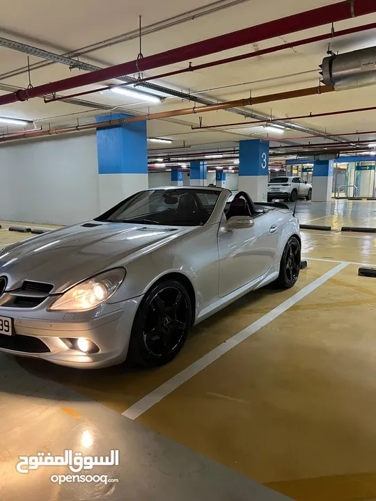 للإيجار فقط من عند ليون جروب اسعار تناسب الجميع  سيارة العشاق SLK مرسيدس