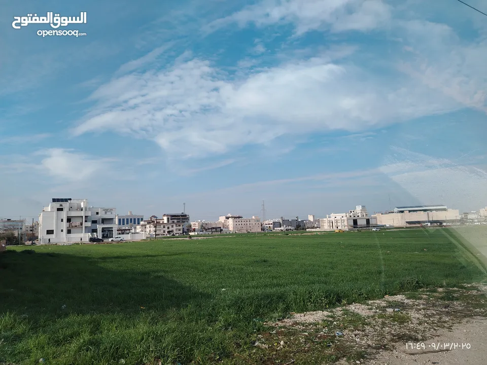 قطعه ارض استثمارية للبيع مساحتها 590 متر بجانب مجمع عمان الجديد  حوض الجزي  سكن ب خاص أرق وأجمل مكان