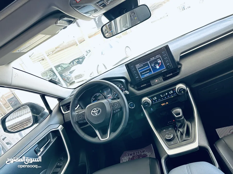 تويوتا راف فور ((2021)) XLE بريميوم، بطاريه ليثيوم، فل كامل، فورويل، حرة، بحالة الوكاله، بسعر مميز..
