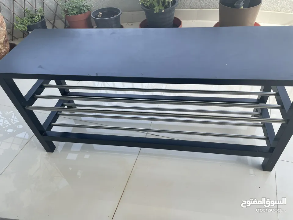 Shoe rack in excellent condition