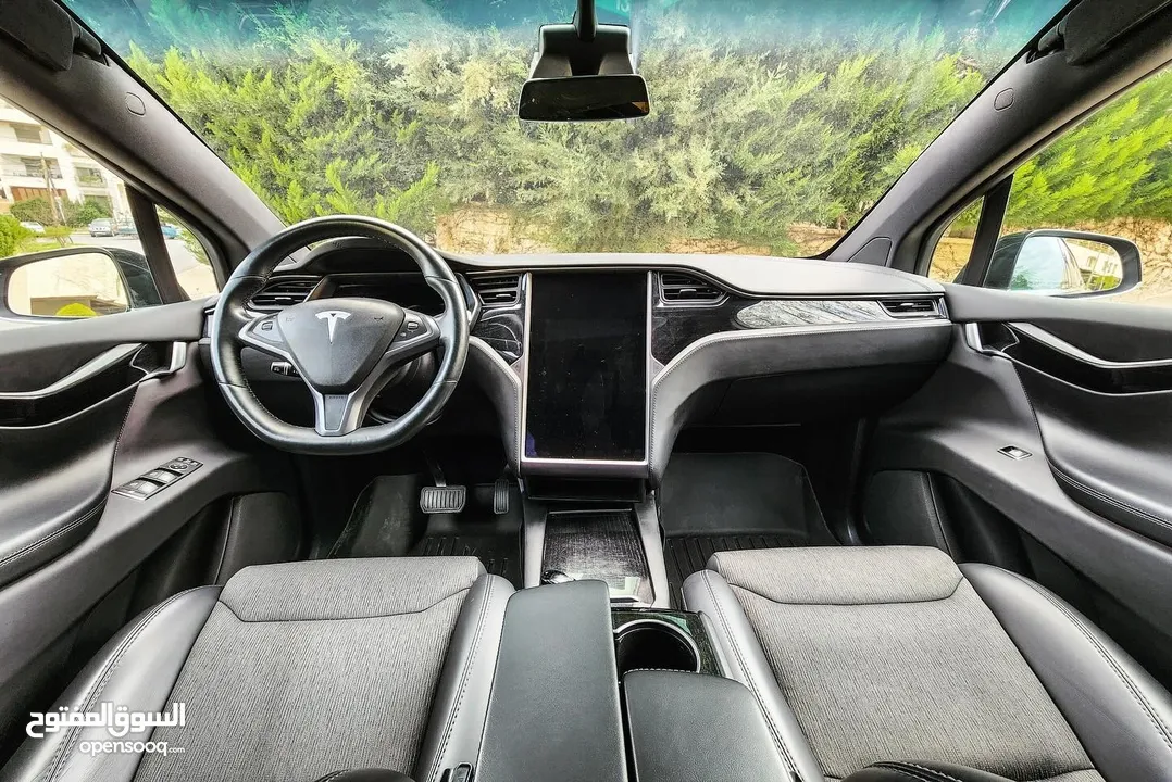 Tesla Model X75D 2018