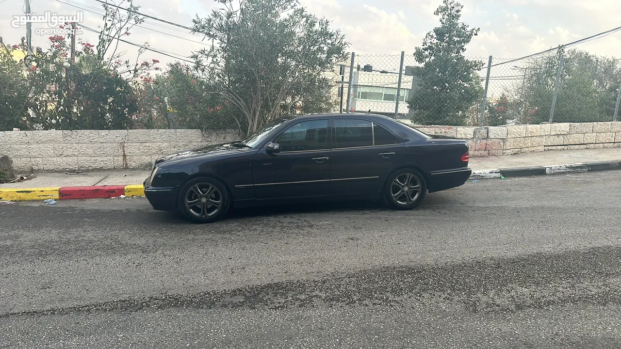 E240 موديل 2002
