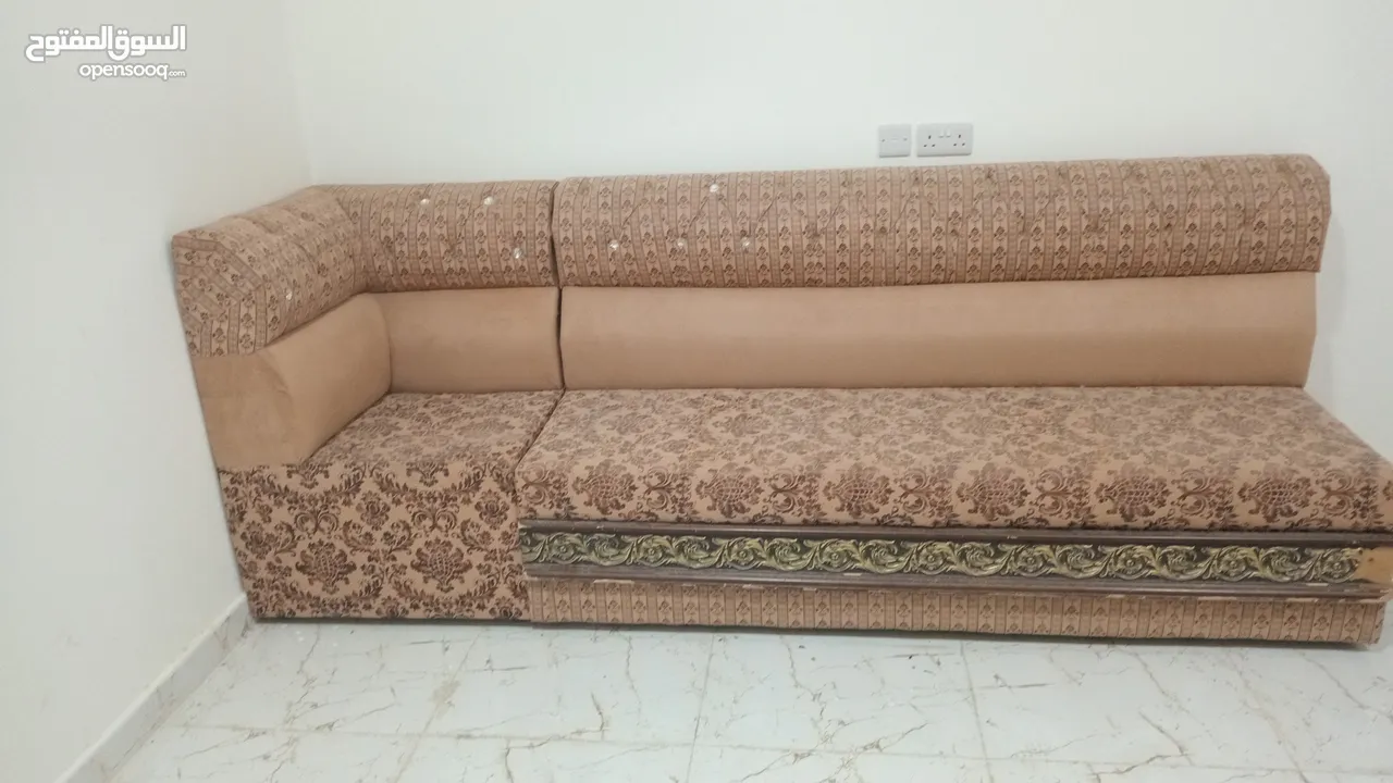 كنبات للبيع بشكل عاجل Sofa for sale quick