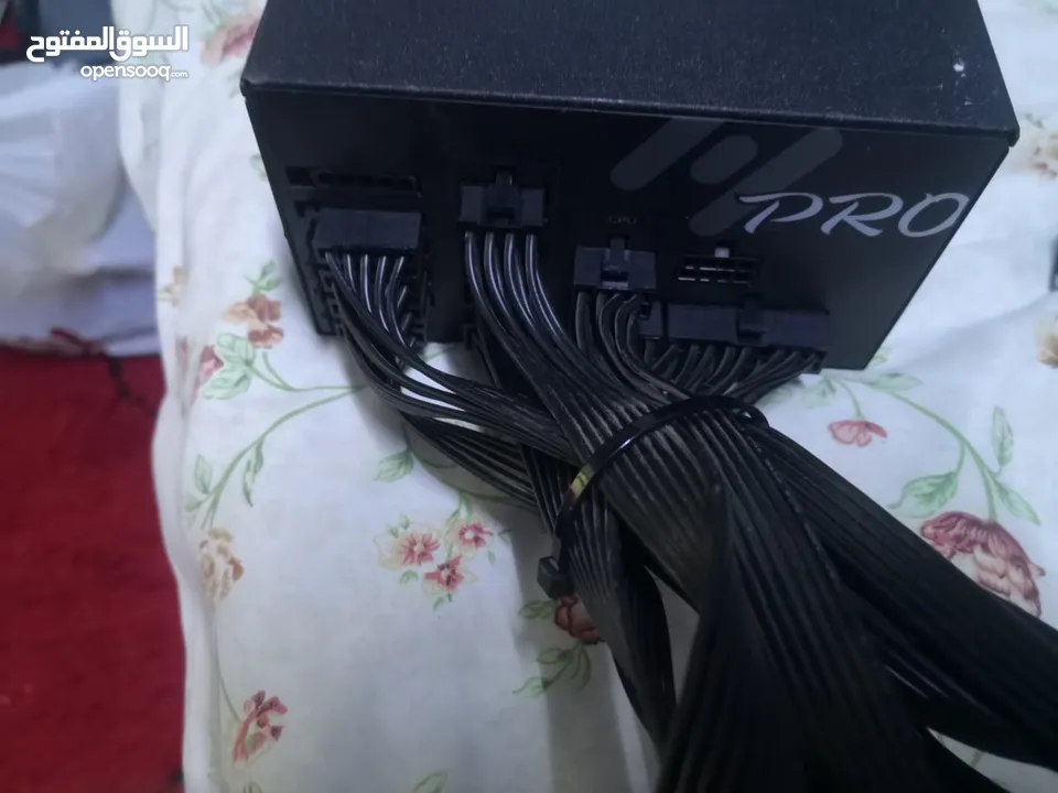 قطع pc  للبيع
