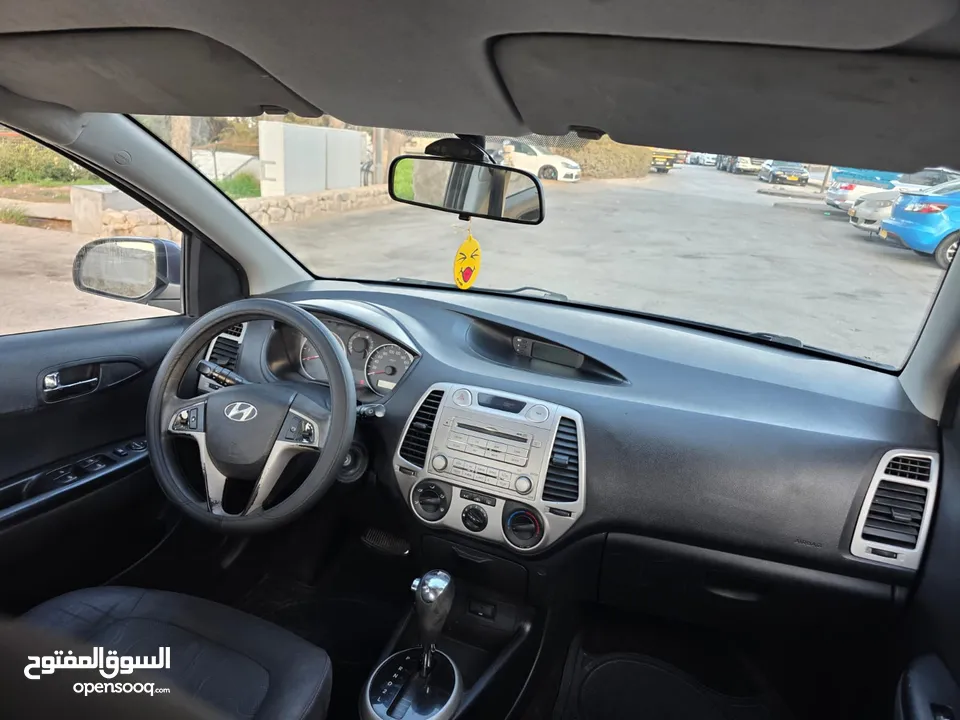 يونداي i20