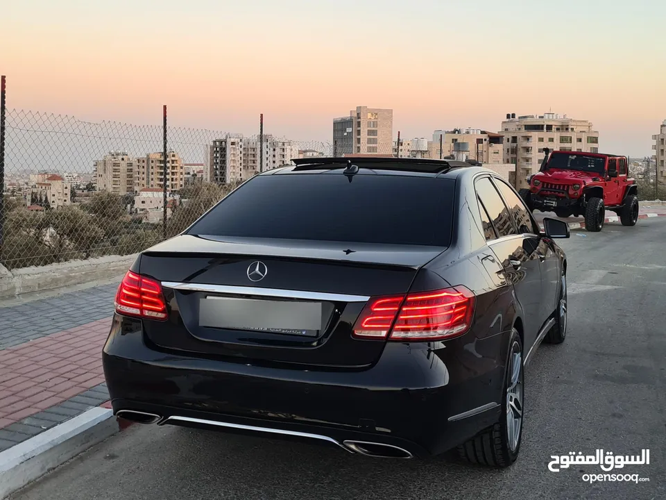 Mercedes Benz E200 / W212  فل إضافات مع بانوراما / صالون جلد بني عداد حقيقي 102,000 K.M / فحص نخب